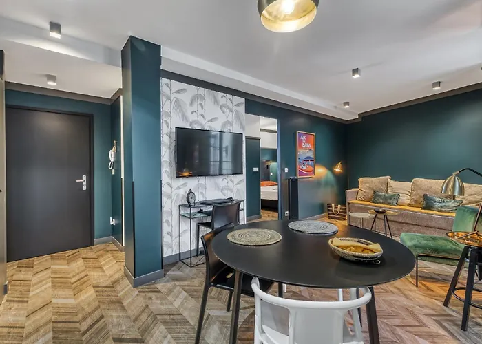 Le Salon - Calme Et * 엑스레뱅